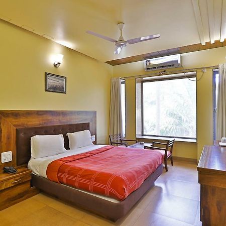 Palette - Hotel Ocean Inn Daman Ngoại thất bức ảnh