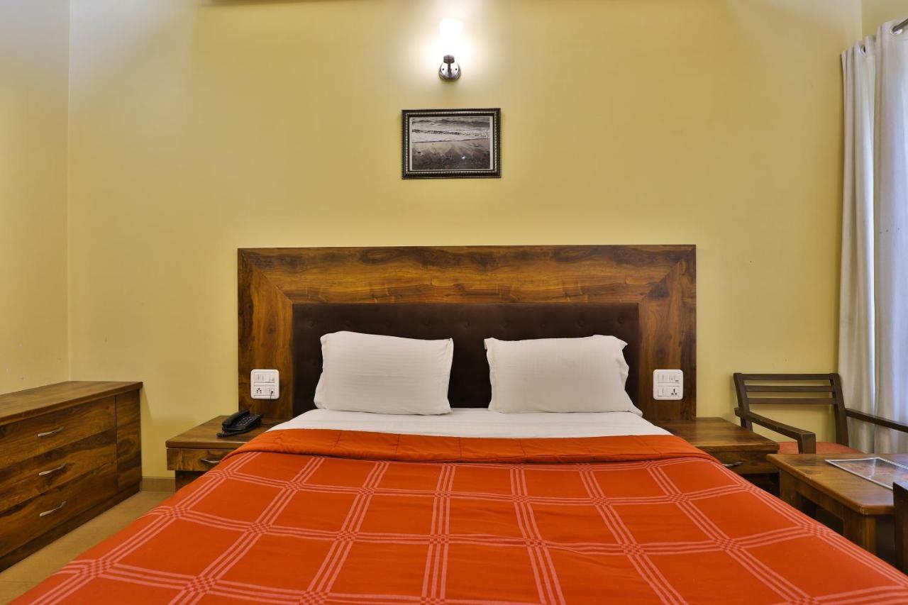 Palette - Hotel Ocean Inn Daman Ngoại thất bức ảnh