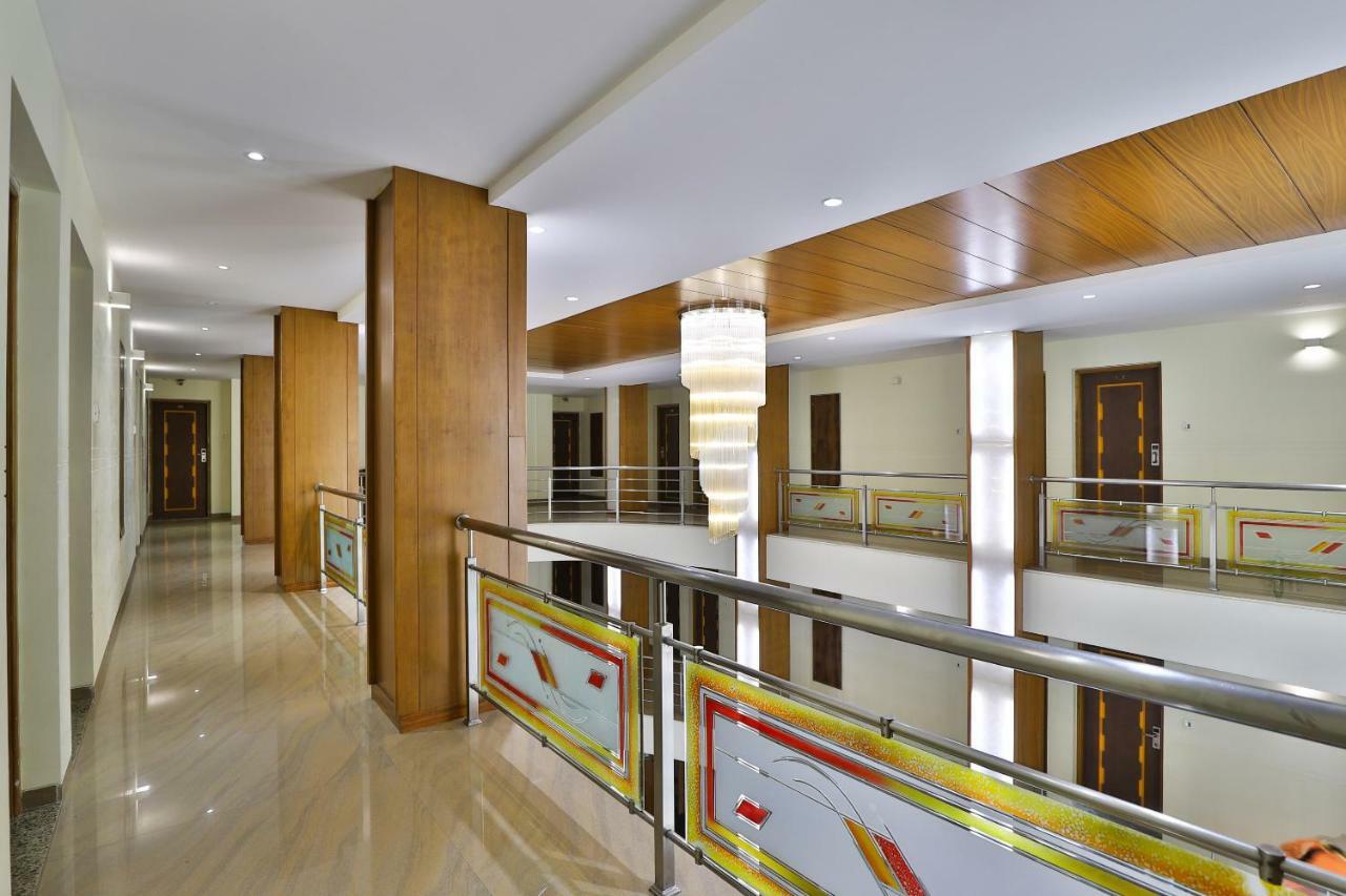 Palette - Hotel Ocean Inn Daman Ngoại thất bức ảnh