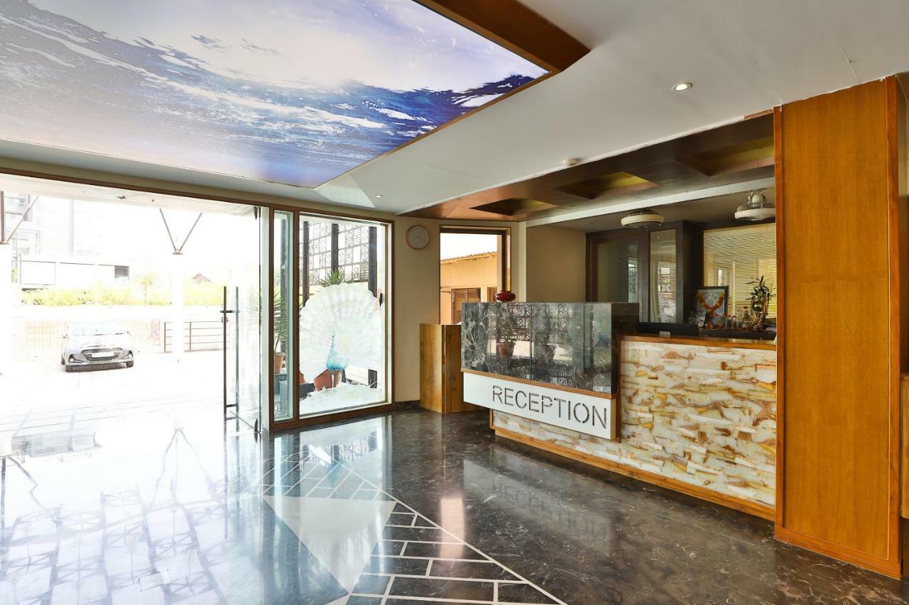 Palette - Hotel Ocean Inn Daman Ngoại thất bức ảnh